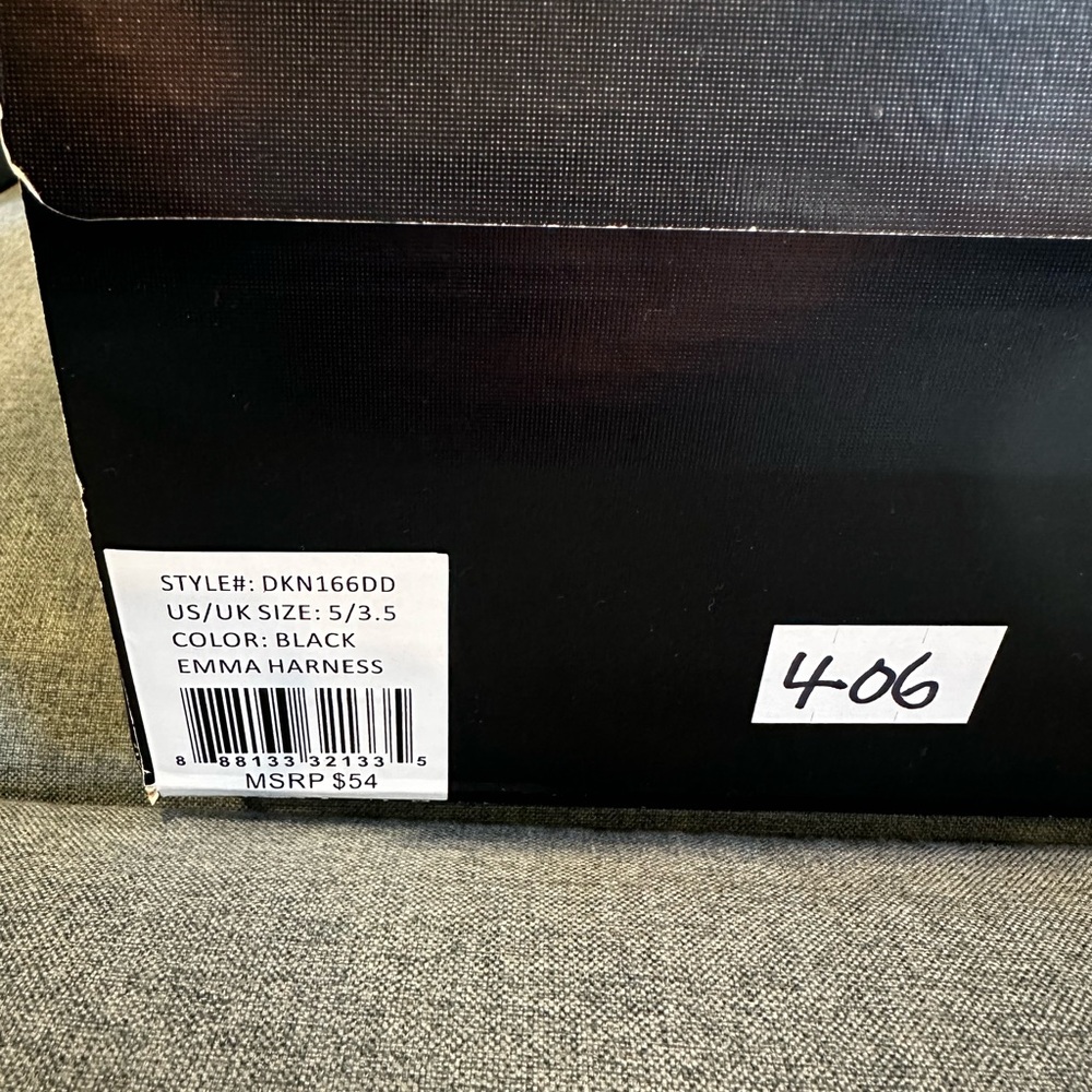New DKNY Girl's US/UK SIZE: 5/3.5 Emma Harness Faux Leather Black Boots NWT - Picture 12 of 12